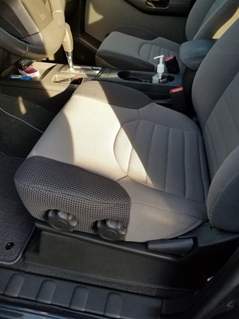 Nissan Seat Adjustment Knobs